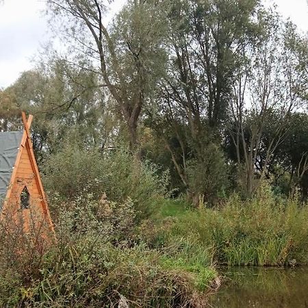 Hotel Rum Bridge "Owl Watch" Wooden Tipi Sudbury  Exterior foto